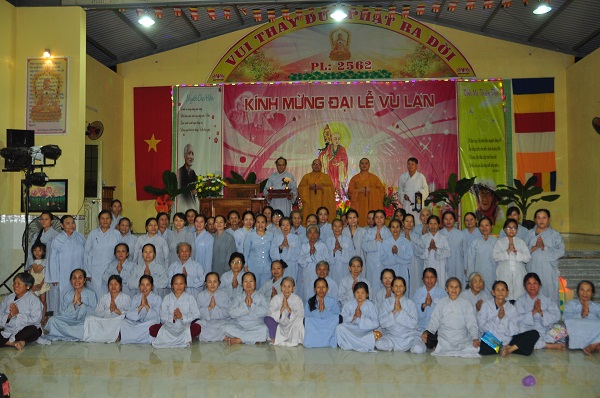 Vân Canh: Chùa Pháp Âm tổ chức Vu Lan và thuyết giảng